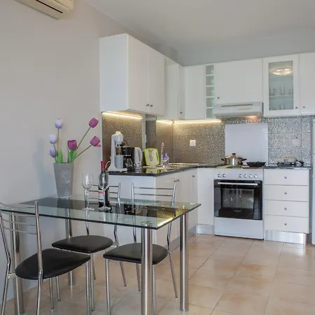 Kiveri Apartments Kivérion