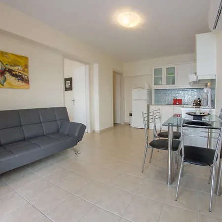 شقة Kiveri Apartments كيفيريون