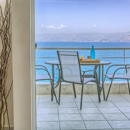 Kiveri Apartments דירה