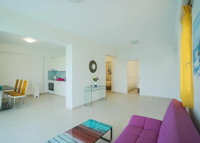 Kiveri Apartments 公寓